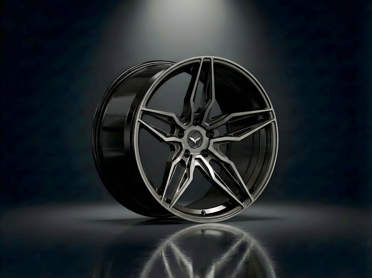 MONERO 10NE - VI bespoke finish in gloss black