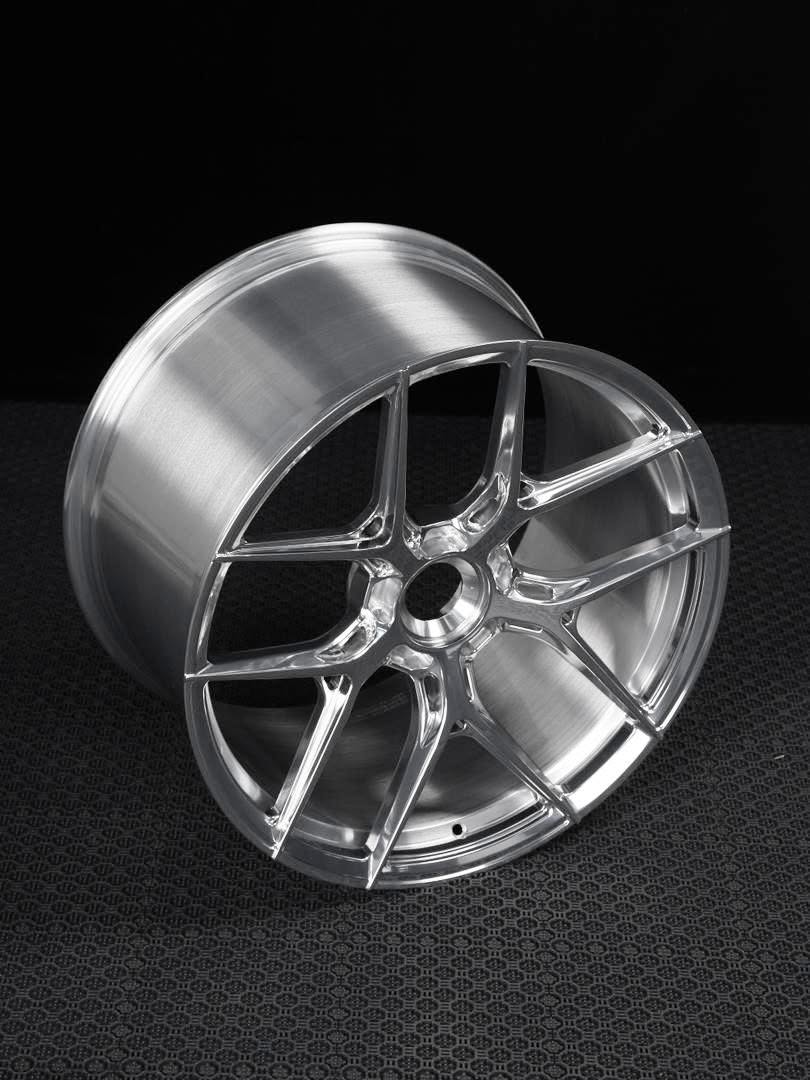 Twin Spoke Monoblock forged wheel