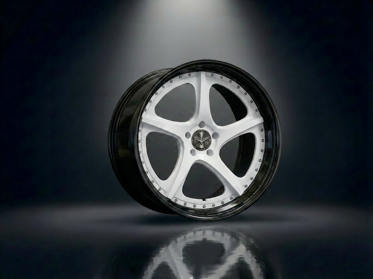 MONERO 10NE - V forged wheel — Gloss White / Black Lip finish