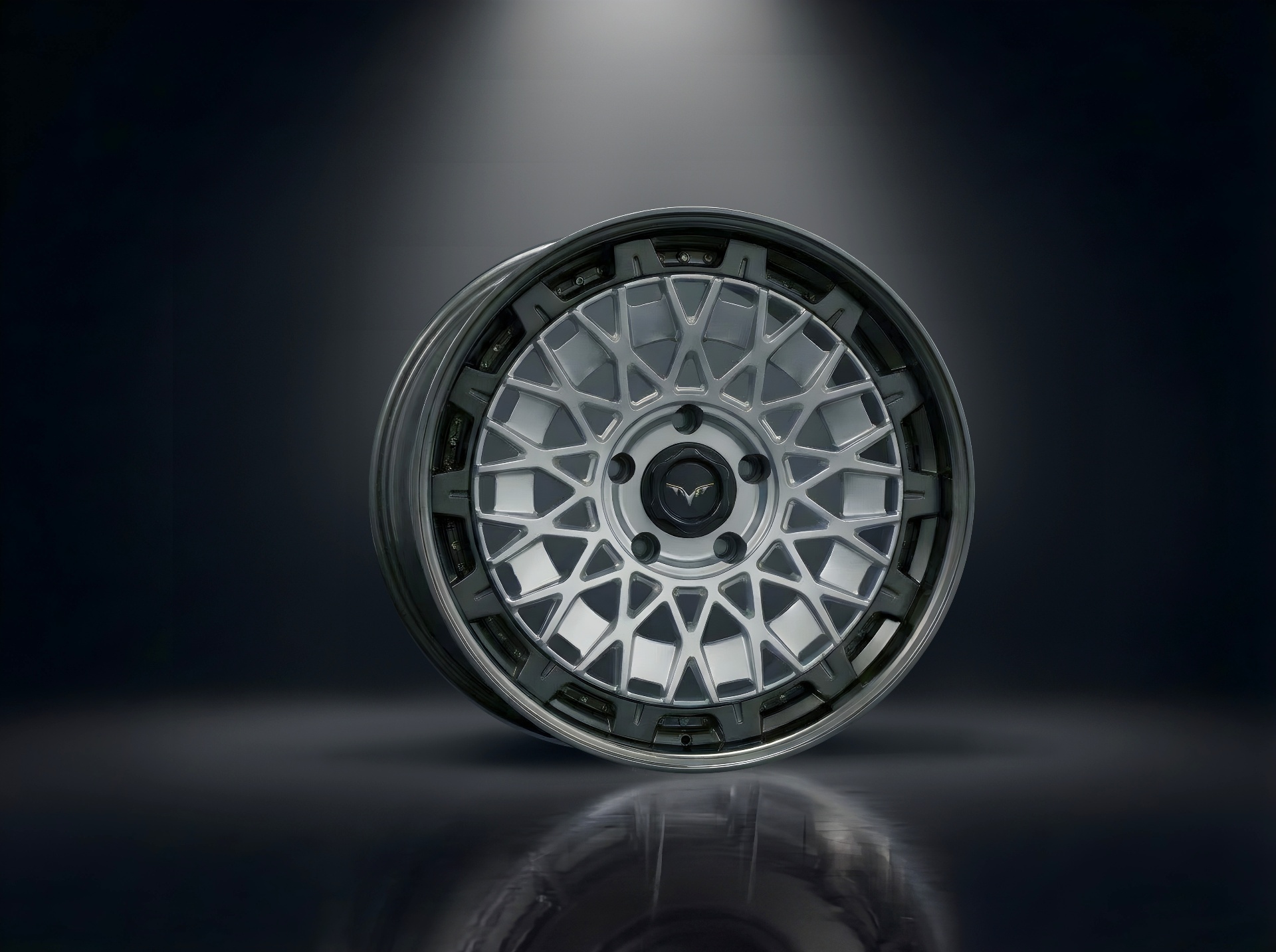E1GHT - XLV — Brushed Silver Mesh / Polished Lip